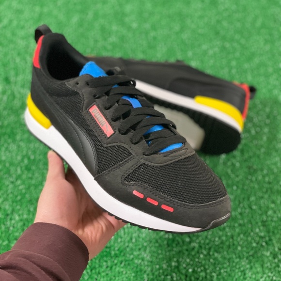 Puma R78 Low Top Mens Casual Lifestyle Shoes Black Red 373117-38 NEW Sz 12 PUMA R78 Sneakers in Black/High Risk Red - 373117-38 Release  main image 2